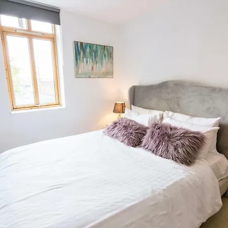 Lux City Centre 2 Bedroom Yourapartment Apartment Bristol