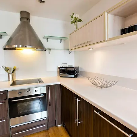 Lux City Centre 2 Bedroom Yourapartment Lejlighed