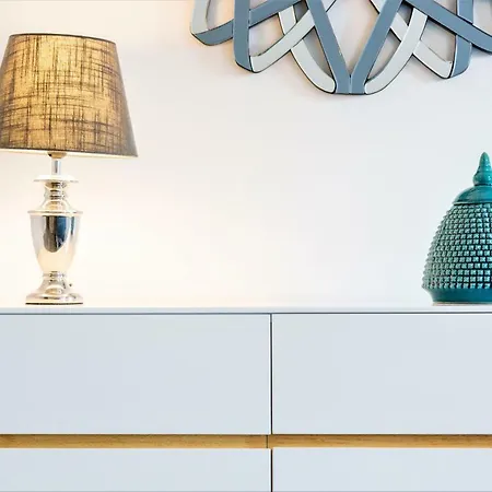 Lux City Centre 2 Bedroom Yourapartment 아파트